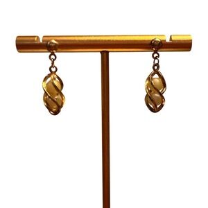 Vintage 1960s Gold/Pearl Post Back Swirl Earrings